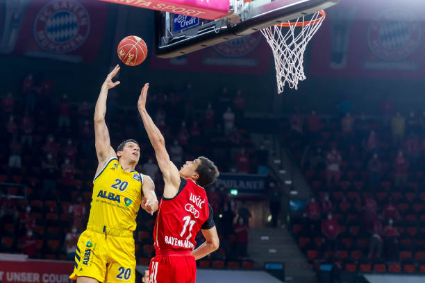 虽然曾经历 虽然曾经历