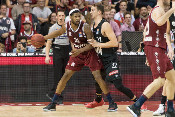 中国队与加 中国队与加